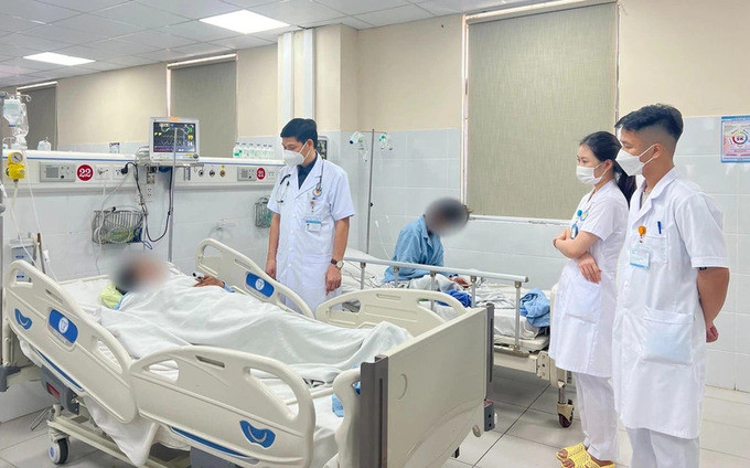Hoà Bình: Mẹ và con gái ngộ độc sau khi ăn thịt và trứng cóc phải nhập viện cấp cứu