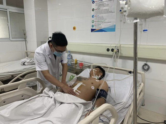 Quảng Ninh cứu sống bệnh nhân rơi từ độ cao 7m xuống đất bị đa chấn thương