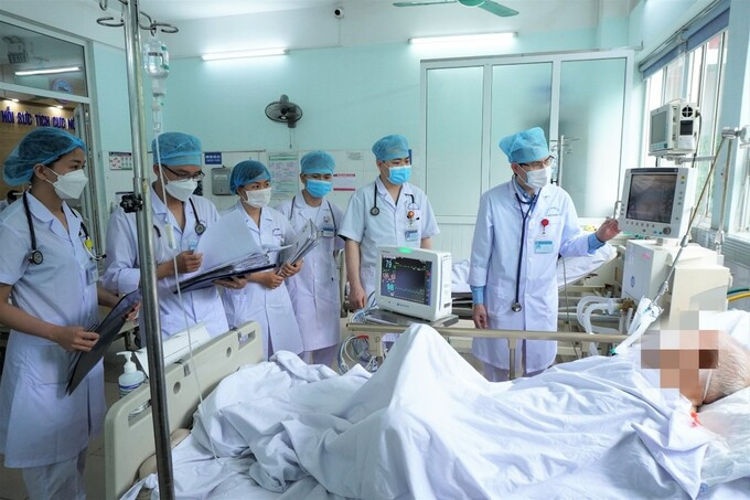 Triệu chứng và cách xử trí khi ngộ độc rượu
