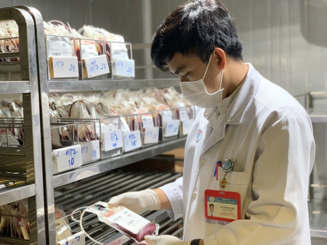 TP. HCM: Bệnh viện Chợ Rẫy tiếp tục hỗ trợ nguồn máu cho khu vực miền Tây