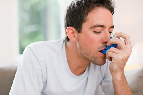 Nam giới ít bị hen suyễn nhờ testosterone
