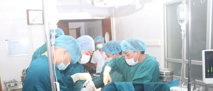 Điện Biên cấp cứu thành công một bệnh nhân vỡ lách độ 5 do tai nạn lao động