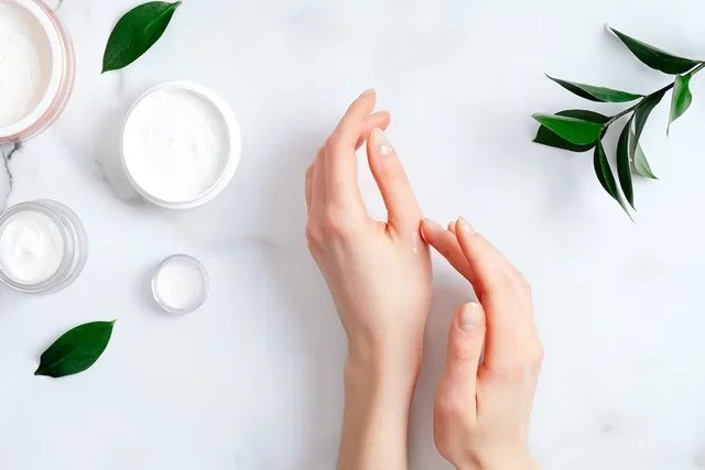 8 biện pháp khắc phục tại nhà cho viêm da tiếp xúc