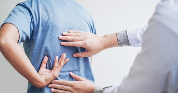 6 vấn đề sức khỏe có chung biểu hiện đau lưng