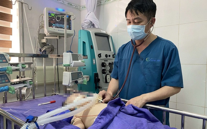 Quảng Ninh tiếp nhận nhiều trẻ em mắc viêm não, viêm màng não nhập viện điều trị