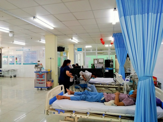 Đà Nẵng tiếp nhận gần 10 trường hợp cấp cứu vì ngộ độc thực phẩm