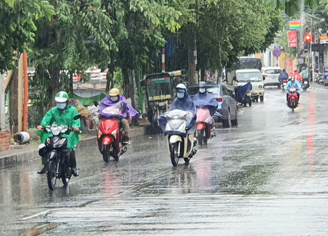 Dự báo thời tiết ngày 28/6: Các khu vực phía Bắc ngày nắng, chiều tối và đêm có mưa rào và dông