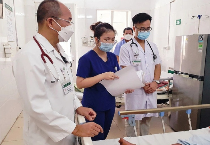 Hà Nội điều trị cho 6 ca sốt xuất huyết có dấu hiệu cảnh báo