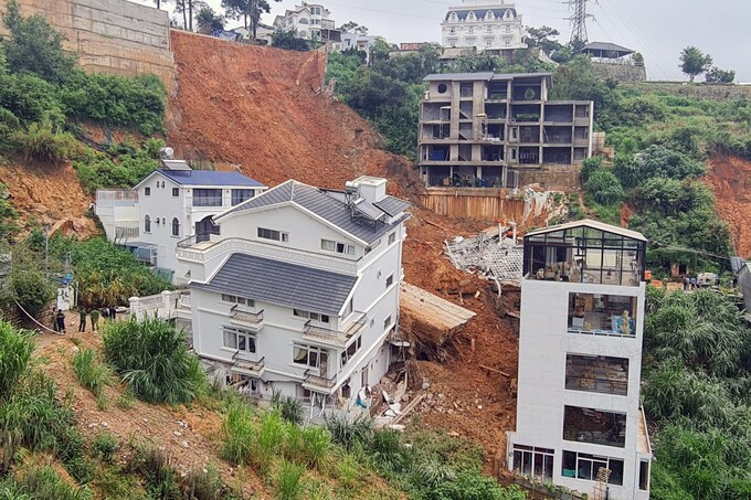 Thủ tướng chỉ đạo tập trung khắc phục hậu quả sạt lở đất tại tỉnh Lâm Đồng và chủ động ứng phó sạt lở trong mùa mưa lũ