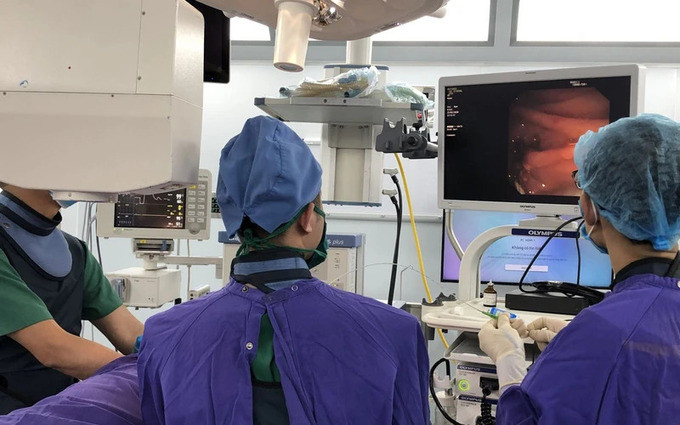 Quảng Ninh thực hiện nội soi đặt stent thực quản thành công cho bệnh nhân ung thư phổi