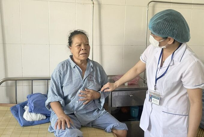 Cao Bằng cấp cứu trường hợp bị loét dạ dày tá tràng do sử dụng thuốc giảm đau để điều trị bệnh gout