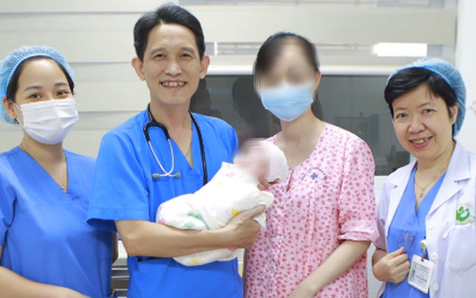 Kỳ tích nuôi sống thành công bé sinh non chào đời vỏn vẹn 400g