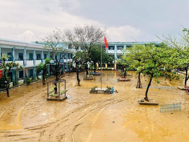 Đà Nẵng tập trung khắc phục và ứng phó sạt lở đất