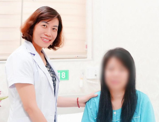 5 tiếng cân não và cuộc đại phẫu cho bệnh nhân thống kinh dai dẳng do lạc nội mạc tử cung, u buồng trứng lớn