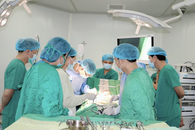 Bắc Giang phẫu thuật nội soi đặt thanh nâng ngực điều trị lõm xương ức cho bệnh nhi 10 tuổi