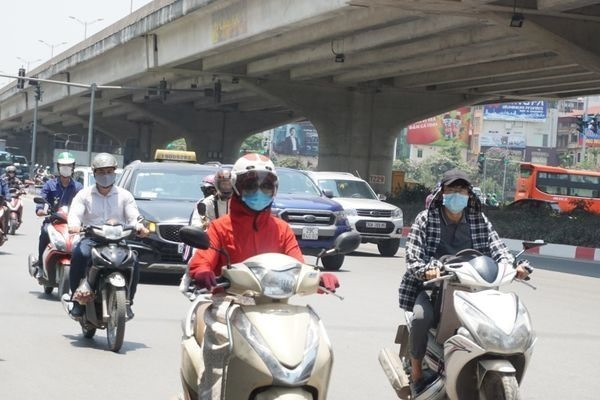 Dự báo thời tiết ngày 15/7: Miền Bắc tiếp tục nắng nóng, chiều tối có mưa dông