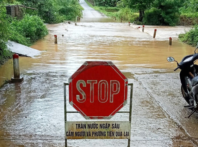 Ngành Y tế Ninh Bình sẵn sàng sơ tán cơ sở y tế ở những vùng thấp, trũng, ứng phó bão số 1