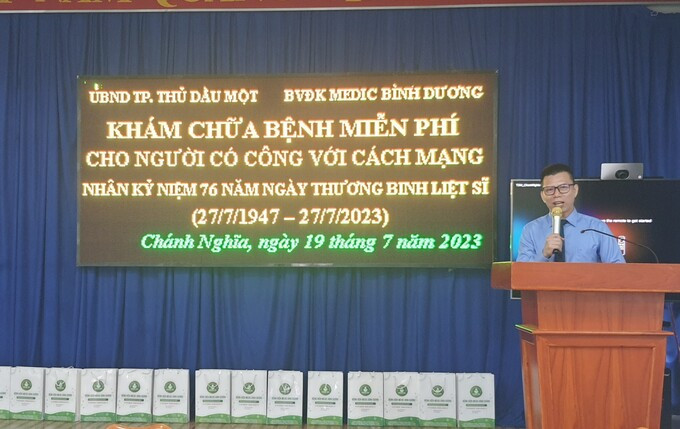 Bình Dương: Bệnh viện Đa khoa Medic khám bệnh, cấp thuốc miễn phí cho người có công cách mạng