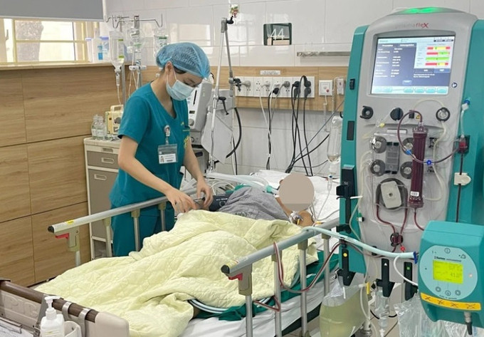 Cả gia đình 5 người bị ngộ độc sau khi ăn nấm rừng, 3 người đã tử vong