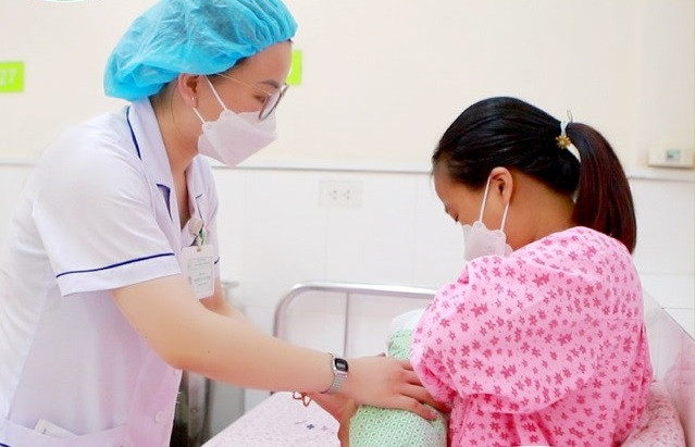 Lợi ích của việc nuôi con bằng sữa mẹ