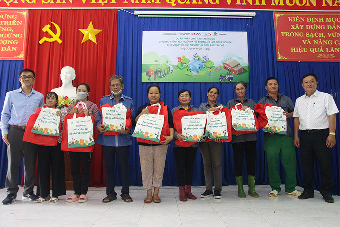 Bà Rịa - Vũng Tàu: Hướng dẫn phân loại rác tại nguồn cho cơ sở thu gom rác tái chế tại xã Long Sơn