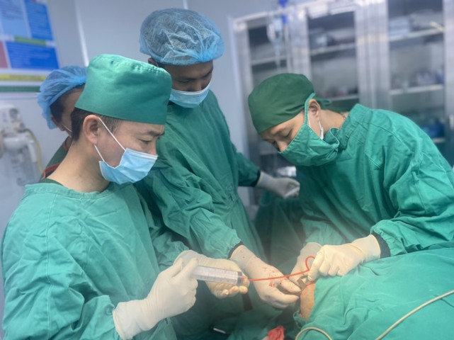 Phú Thọ phẫu thuật máu tụ dưới màng cứng mạn tính cho bệnh nhân bị chấn thương sọ não