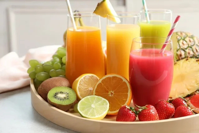 5 loại nước ép giúp tống sỏi thận