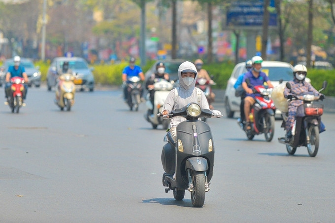 Dự báo thời tiết ngày 14/8: Bắc Bộ nắng nóng, Nam Bộ có mưa rào