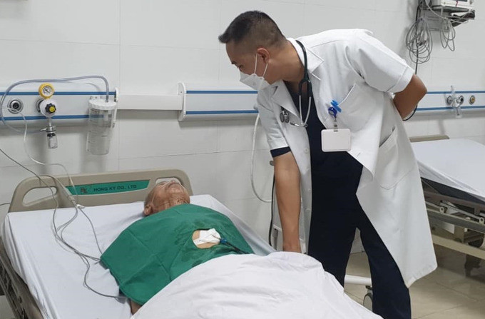 Hải Phòng: Bệnh viện Kiến An phẫu thuật cấp cứu cụ ông 91 tuổi bị chèn ép tim cấp