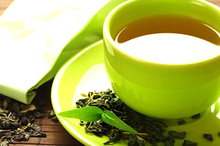 Uống trà giảm 50% nguy cơ suy giảm nhận thức