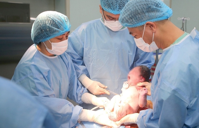 Hội thảo chia sẻ kinh nghiệm trong nâng cao chất lượng chăm sóc sức khỏe mẹ và bé