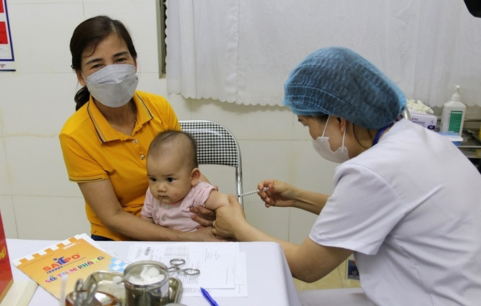 Lào Cai: Thêm loại vaccine được tiêm miễn phí cho người dân