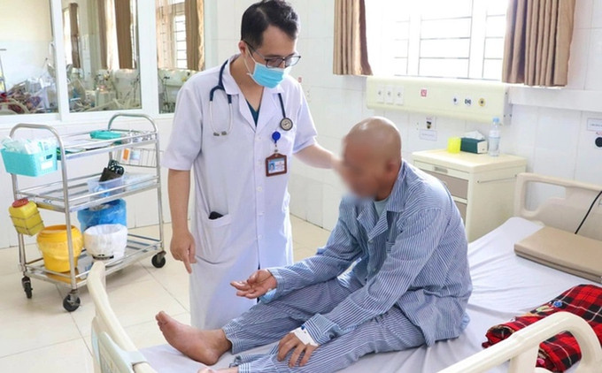 Quảng Ninh: Trung tâm Y tế thị xã Đông Triều cấp cứu trường hợp sốc phản vệ do kiến cắn vào trán