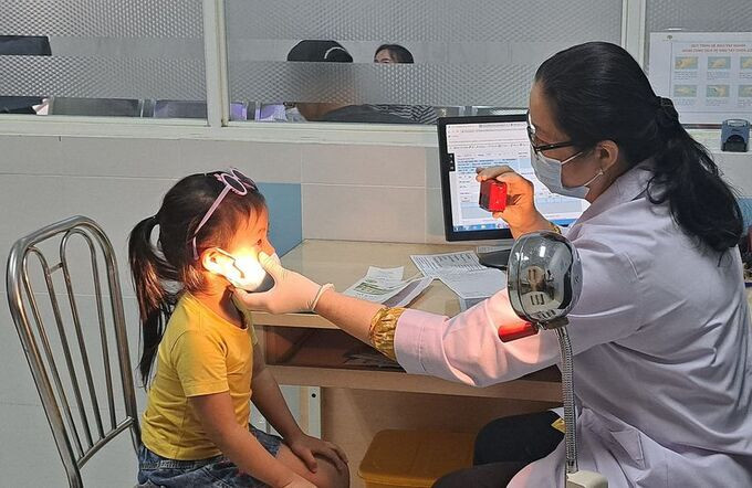 Bệnh viêm kết mạc (đau mắt đỏ) dễ lây lan nhưng có thể phòng ngừa