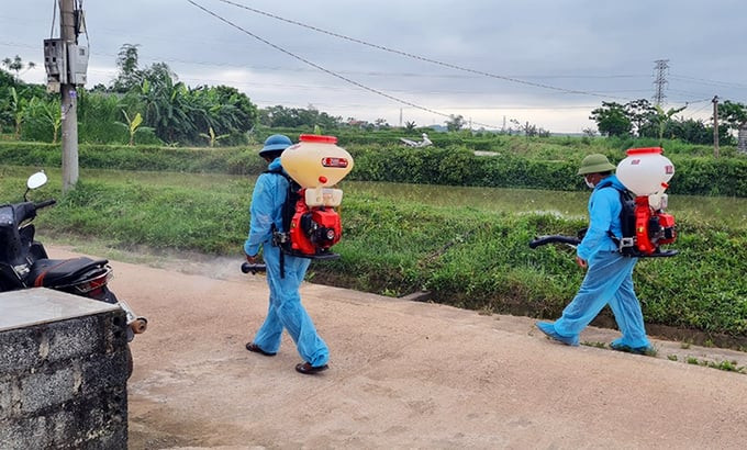 Quảng Bình tổng vệ sinh, khử trùng, tiêu độc môi trường đợt 2 đồng loạt từ ngày 15/9 - 15/10/2023