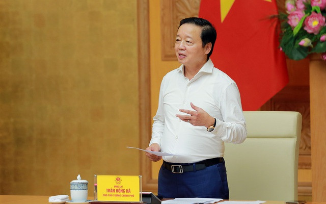Phó Thủ tướng Trần Hồng Hà yêu cầu rà soát lại toàn bộ hệ thống quản lý an toàn thực phẩm trong tất cả các khâu