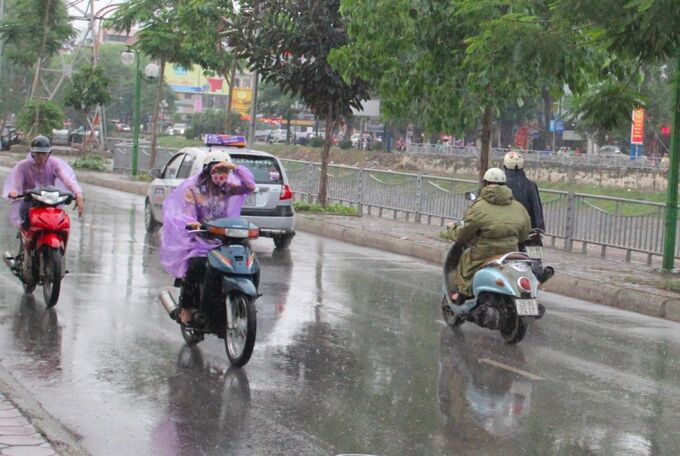 Dự báo thời tiết ngày 19/9: Miền Bắc có mưa rào và đông, đề phòng lốc, sét