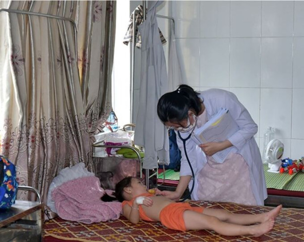 Hà Tĩnh: 12 trẻ mầm non nhập viện nghi bị ngộ độc