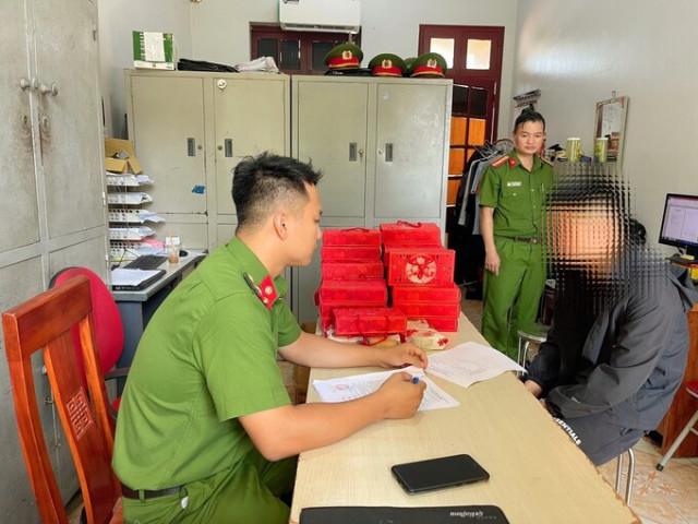 Bắc Giang xử phạt đối tượng buôn bán bánh Trung thu không rõ nguồn gốc xuất xứ