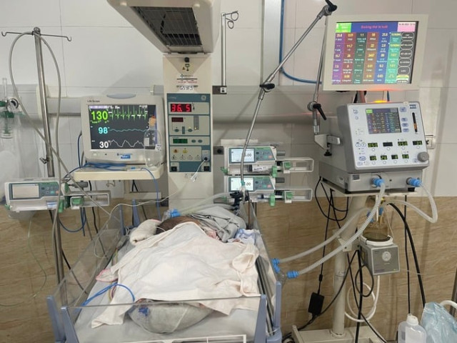 Phú Thọ: Bệnh viện Đa khoa Hùng Vương giành giật sự sống cho bệnh nhi 39 ngày tuổi nhiễm virus RSV nguy kịch