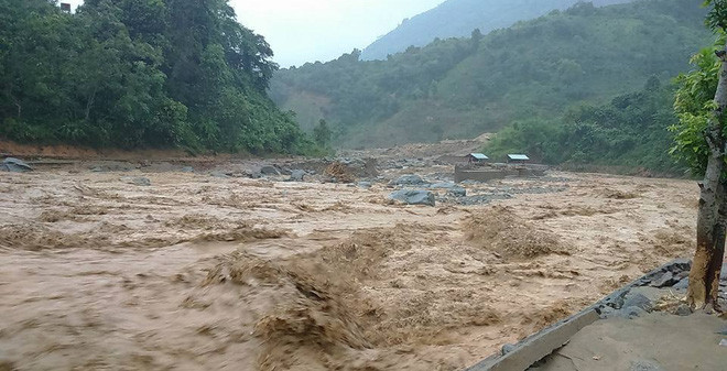 Hướng dẫn đảm bảo an toàn tính mạng, chủ động ứng phó, giảm thiểu thiệt hại do mưa lũ, lũ quét, sạt lở đất