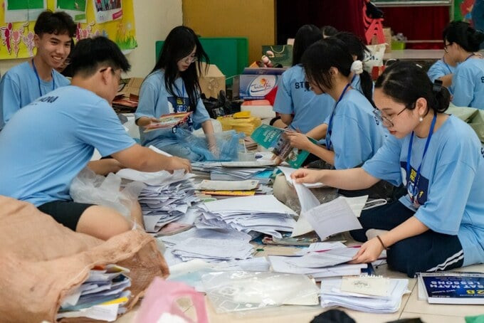 Nâng cao nhận thức và tạo dựng thói quen tái chế của học sinh, sinh viên