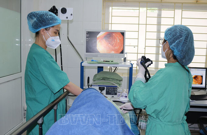 Quảng Ninh: Bệnh viện Việt Nam – Thụy Điển Uông Bí can thiệp cấp cứu thành công bệnh nhân vỡ tĩnh mạch phình vị dạ dày trên nền xơ gan