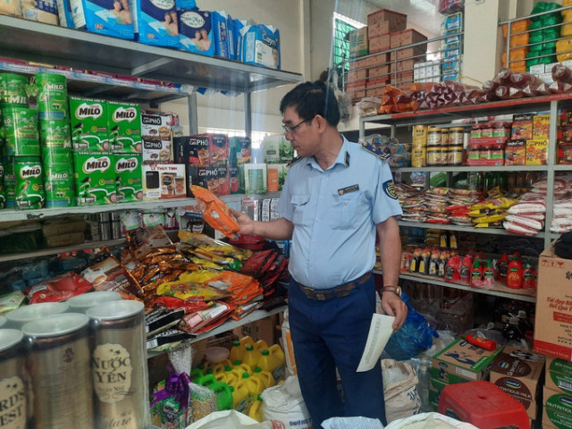 Tiền Giang kiểm tra, phát hiện 400 vụ vi phạm về giá, xử lý 390 cơ sở sản xuất, kinh doanh thực phẩm, thu phạt hơn 340 triệu đồng
