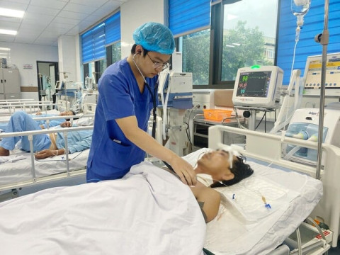 Bệnh viện Đa khoa tỉnh Thanh Hóa cứu sống người đàn ông nguy kịch tính mạng do cột bê tông đè trúng người