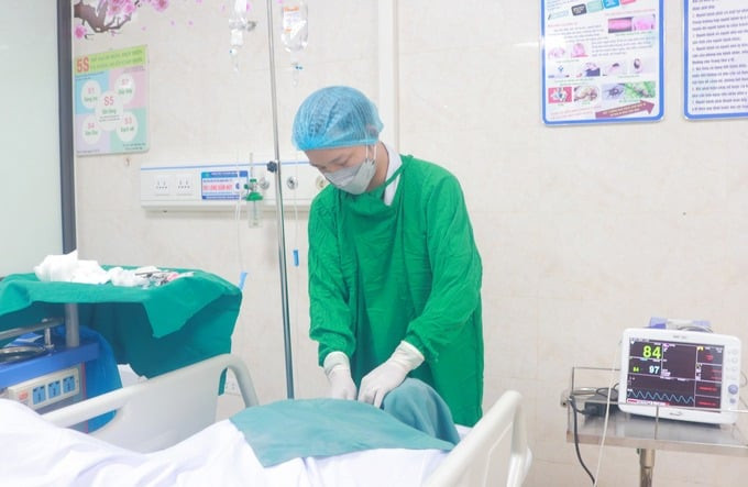 Phú Thọ: Trung tâm Y tế huyện Tam Nông cứu sống bệnh nhân sốc nhiễm khuẩn, suy tim nguy kịch
