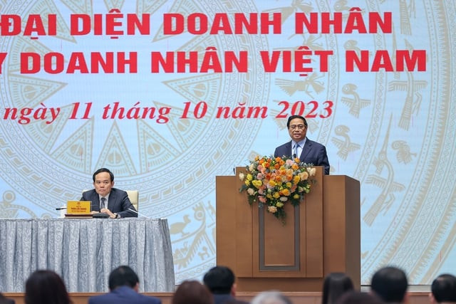 Thủ tướng Chính phủ Phạm Minh Chính gặp mặt đại diện giới doanh nhân Việt Nam