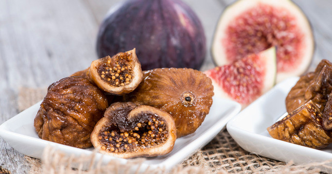 Một số loại trái cây khô giàu chất dinh dưỡng và chứa hàm lượng vitamin B12 cao