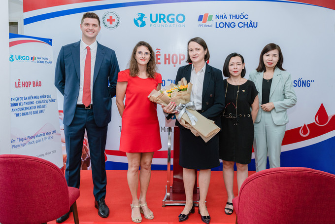 FPT Long Châu và Quỹ Urgo Foundation cùng hợp lực trong công tác bổ sung nguồn máu nhân đạo