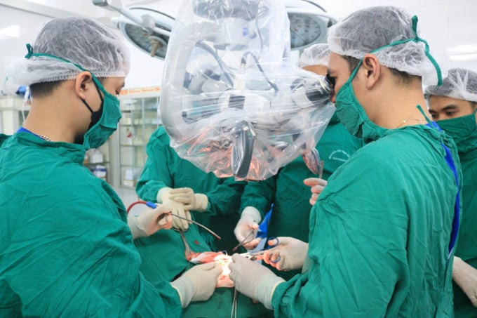Hải Phòng: Bệnh viện Hữu nghị Việt Tiệp phẫu thuật thành công cho bệnh nhân có u màng não có kích thước khổng lồ
